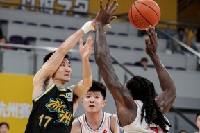 IM电竞官网_包含浙江广厦CBA战胜青岛国信海天，孙铭徽关键三分的词条